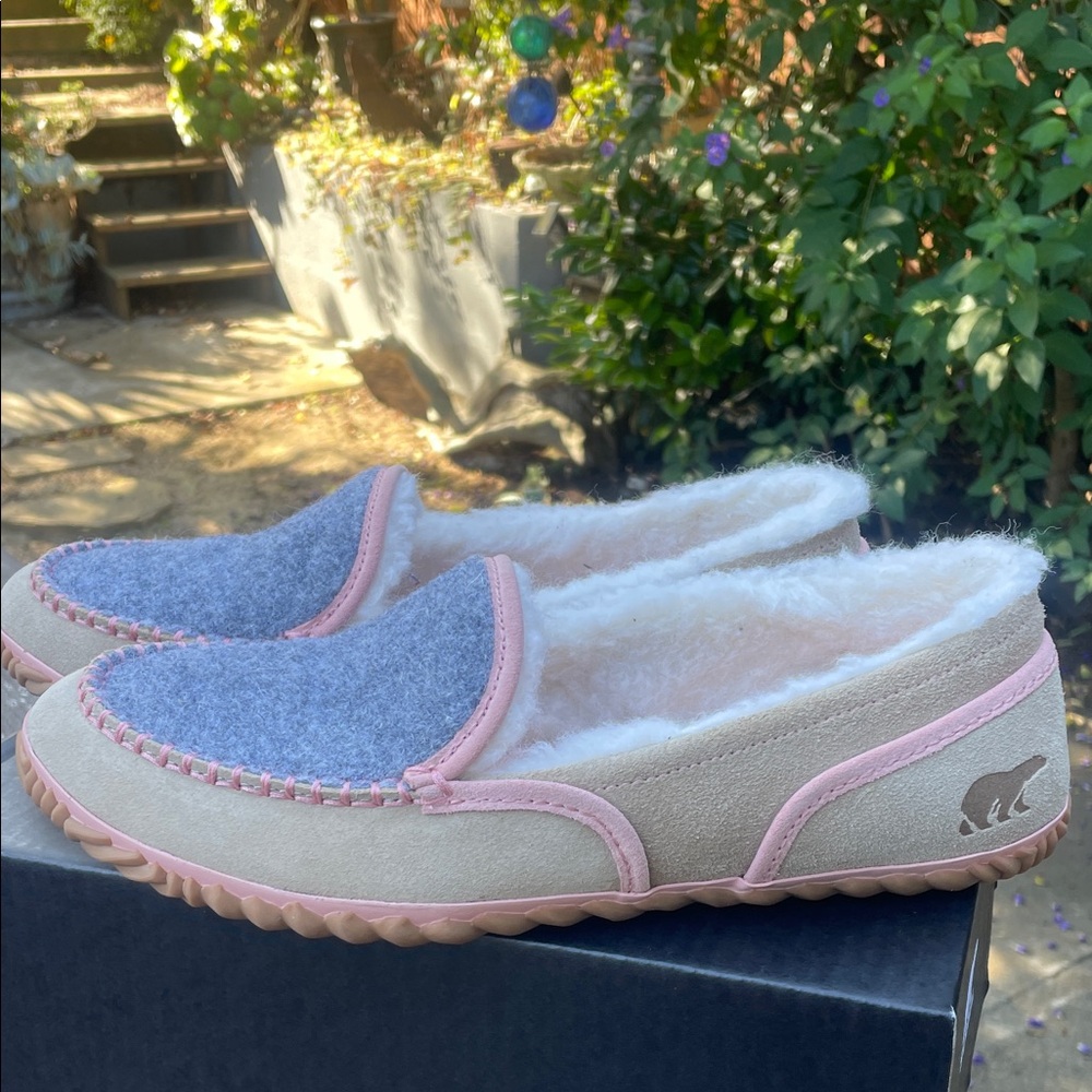Sorel Women's Tan and Gray Slippers